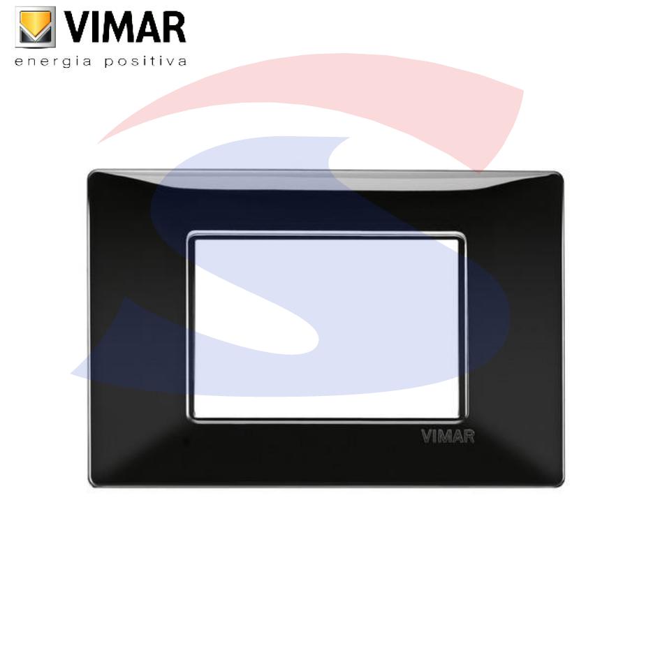 Placca 3 posti colore Nero della serie Plana - VIMAR 14653.05