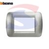 Placca 3 posti color Acciaio serie LivingInternational - BTICINO L4803AST