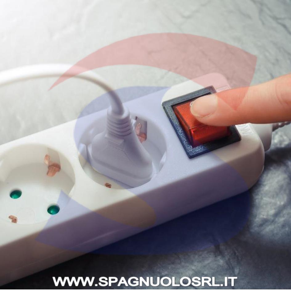 Multipresa 5 uscite Schuko e bivalenti, senza cavo - MASTER 73590
