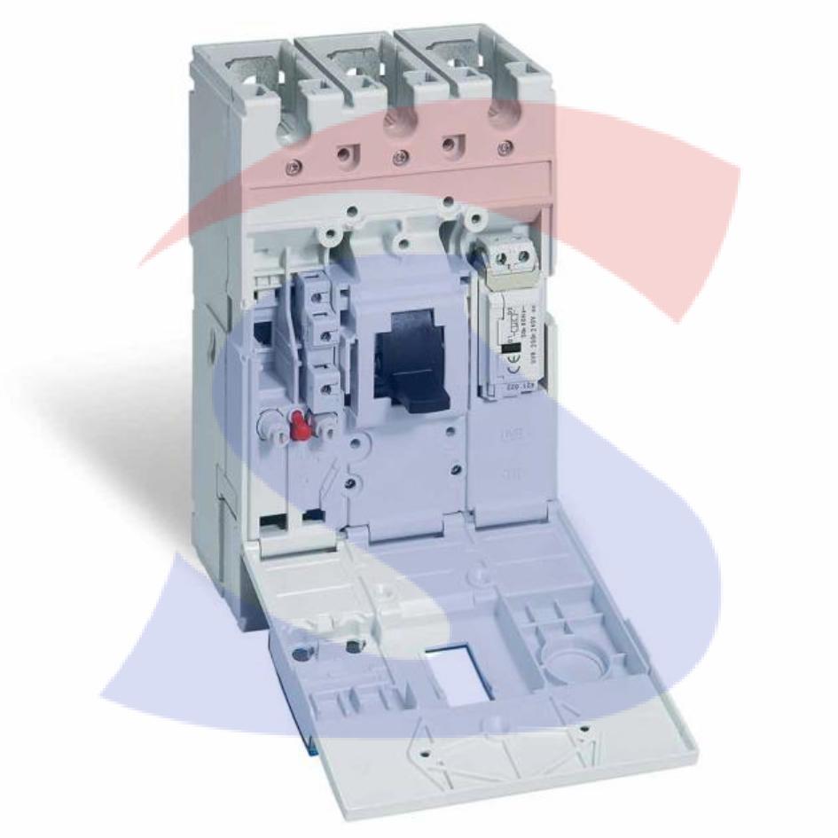 Sganciatore a lancio di corrente con tensione da 230 V - BTICINO M5T/220