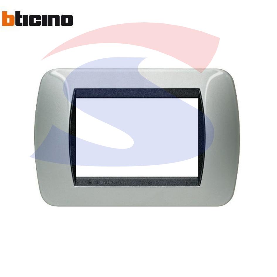 Placca 3 posti color Alluminio serie LivingInternational - BTICINO L4803AL