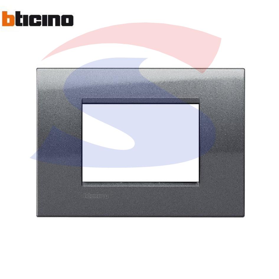 Placca 3 posti colore Acciaio spazzolato serie Livinglight - BTICINO LNA4803AC