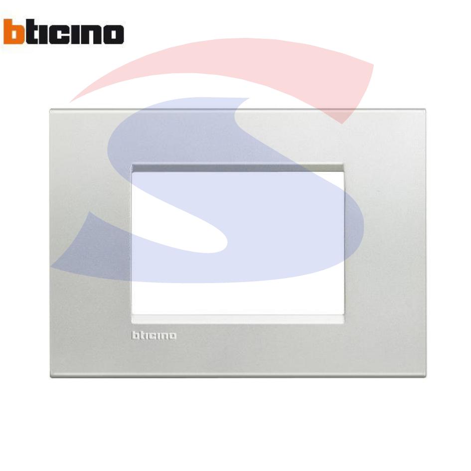 Placca 3 posti colore Argento serie Livinglight - BTICINO LNA4803AG