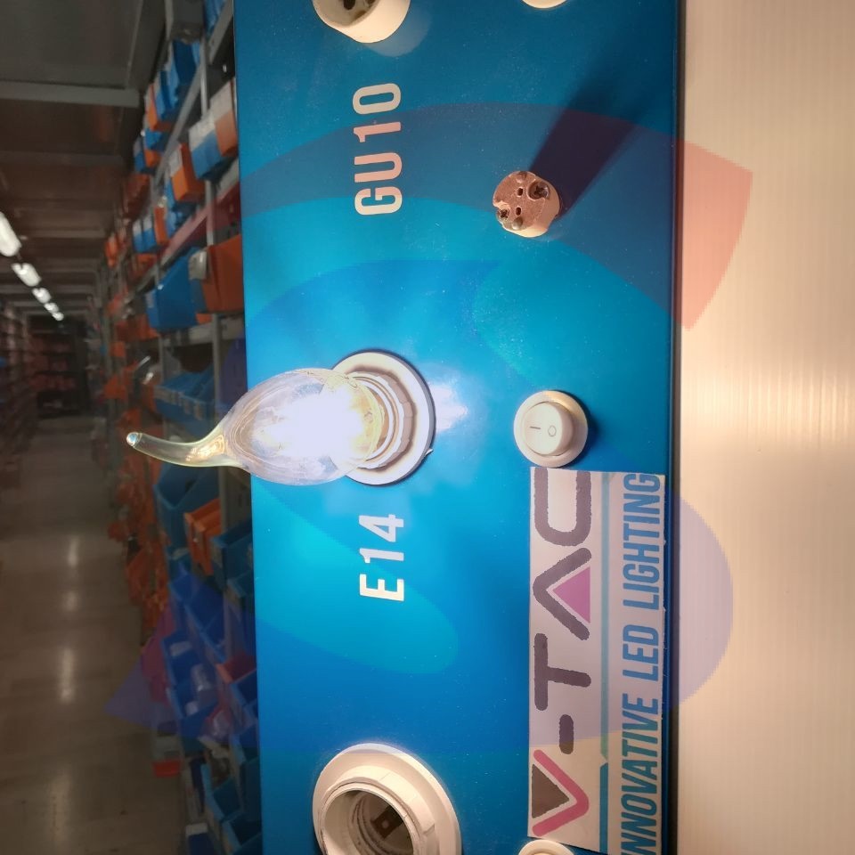 Lampadina LED E14 4 W Colpo di Vento 2700 K - VTAC 214302/ANN