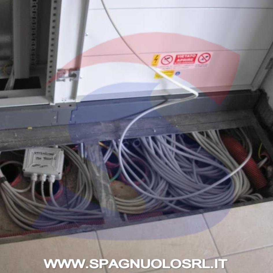 Cavo FG16 3X2,5 con 3 anime di sezione 2,5 mmq, di cui 1 GV - 9X9 CAVI FG16R3G2,5