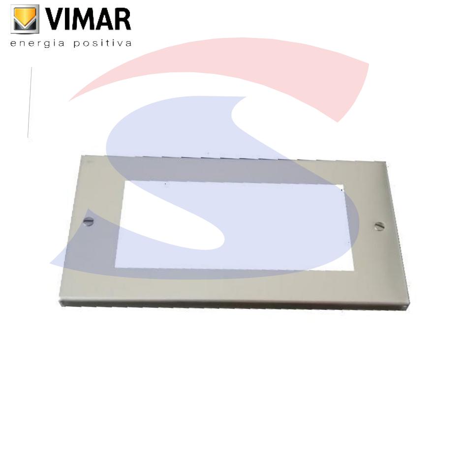 Placca con viti 4 posti color Oro della serie 8000 - VIMAR 08558