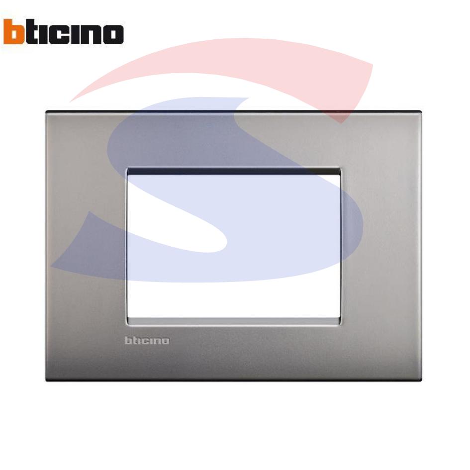 Placca 3 posti colore Nichel satinato serie Livinglight - BTICINO LNC4803NK