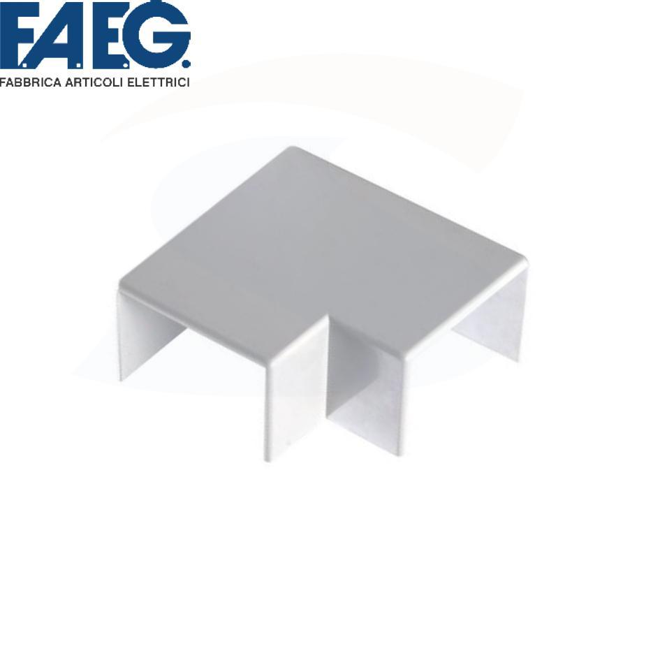 Angolo piano 22X10 Bianco RAL 9001 in PVC - FAEG 18361